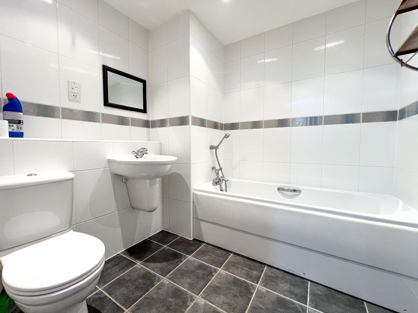 Esplanade, Porthcawl, Bridgend County Borough, CF36 3YE